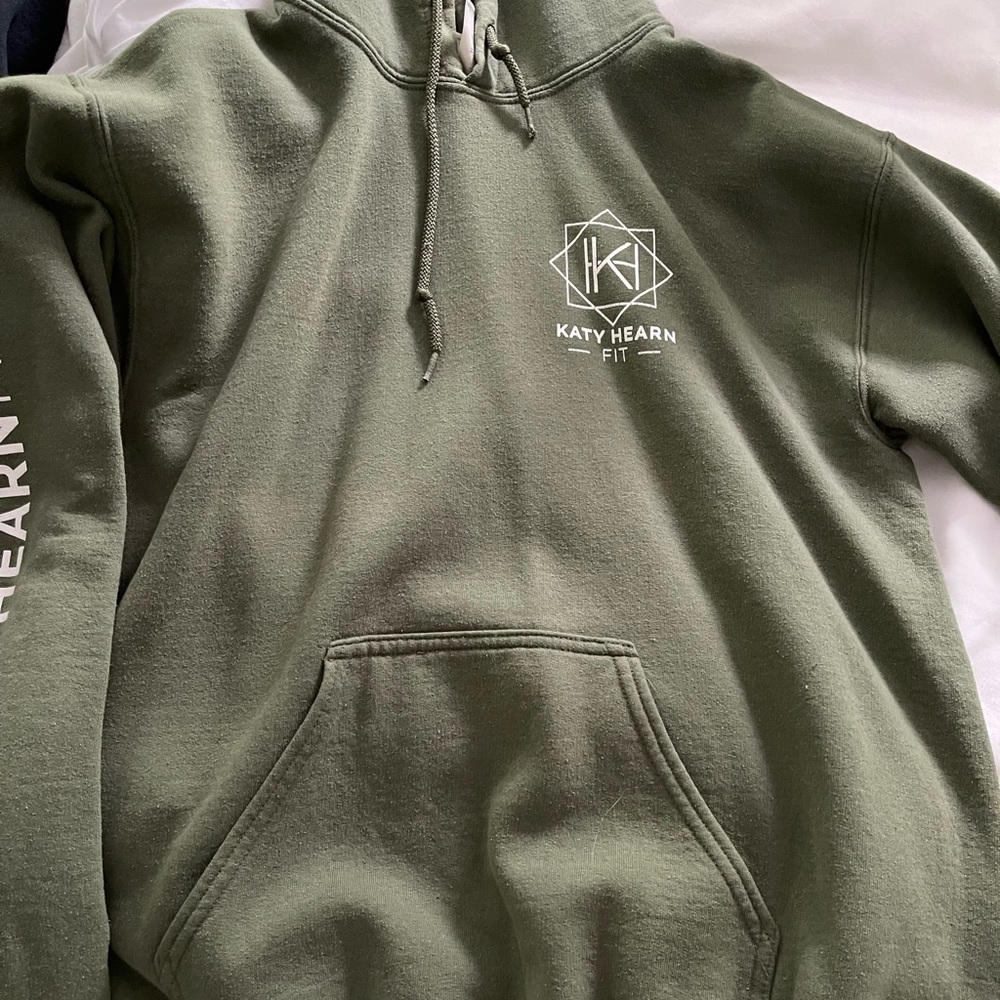Katy Hearn fit sweatshirts!